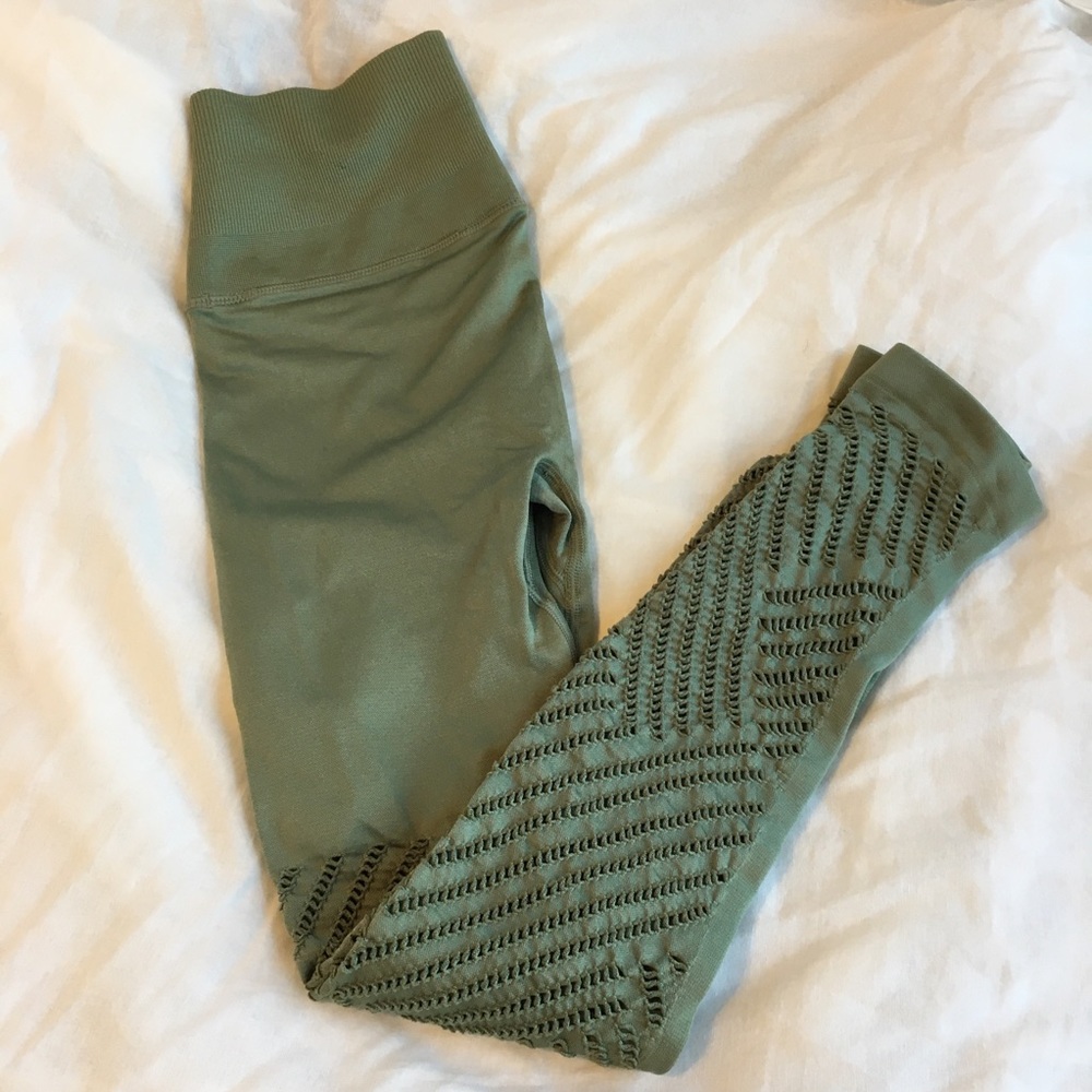 NWOT Victoria's Secret Victoria Sport Green Leggings with Laser Cutouts, S